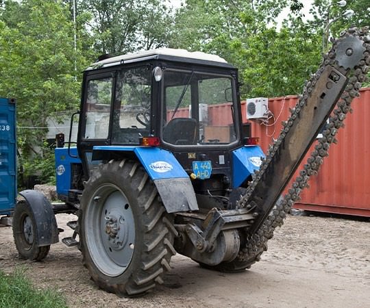 Траншеекопатель в аренду в Горно-Алтайске и  Республике Алтай